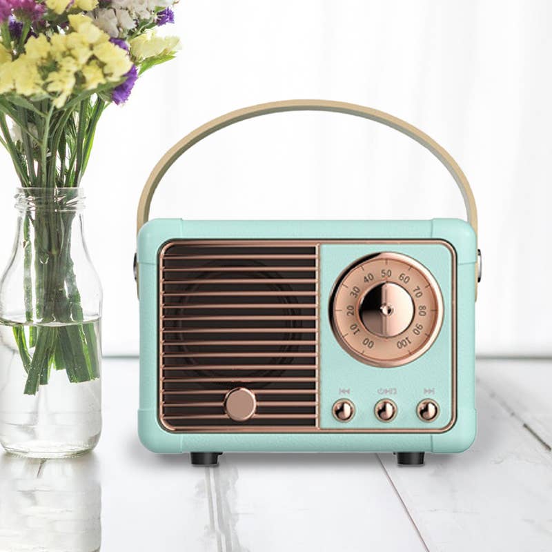 ...._ Retro Mini Wireless Bluetooth Speaker: DK GREEN-161477 / OS